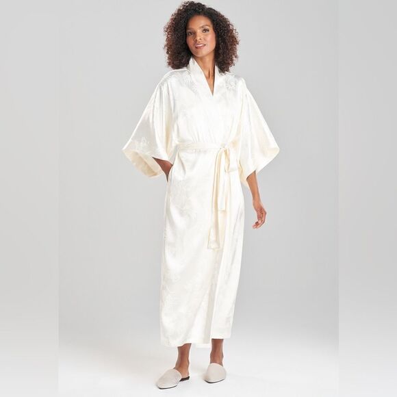 Natori Sleek satin jacquard Robe - Picture 1 of 13